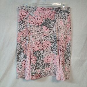 Personal Identity Floral Pink and Gray Patchwork Women's Skirt, Size Medium 7-9